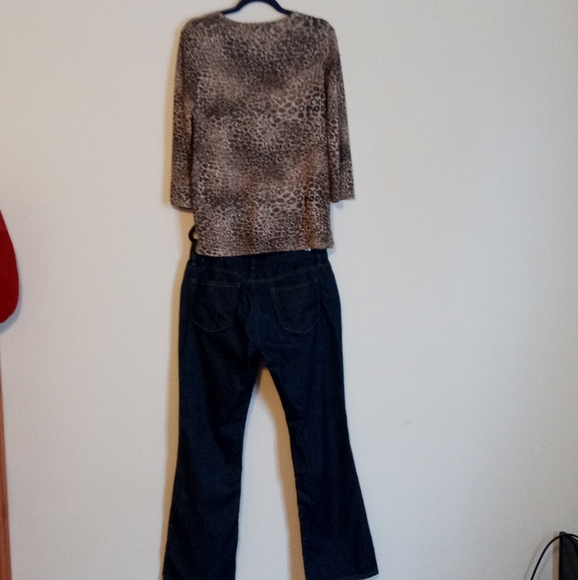 Cheetah Outfit - New Listing - Picture 12 of 12